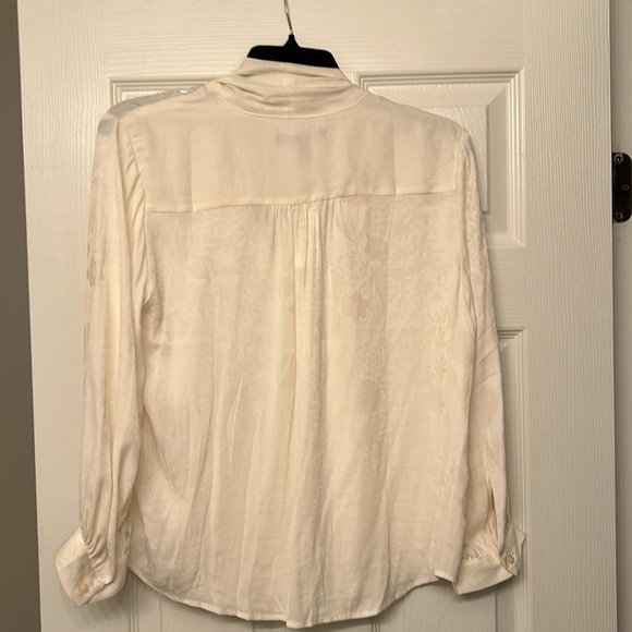 Cream Small Banana Republic Blouse - Picture 2 of 2